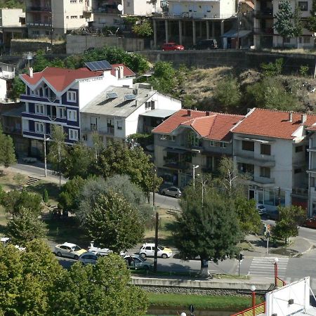 Hotel Leder Kocani Exterior photo